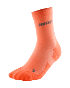 CEP Ultralight Socks Mid Cut in coral/cream für Frauen